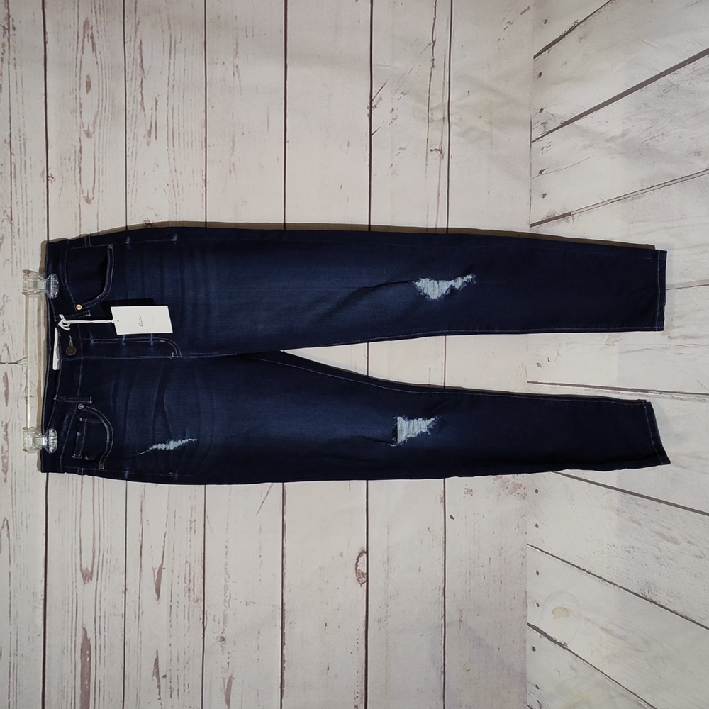 Kancan Curvey Super High Rise Distressed Jeans - Form Fitting Jeans - 13/30